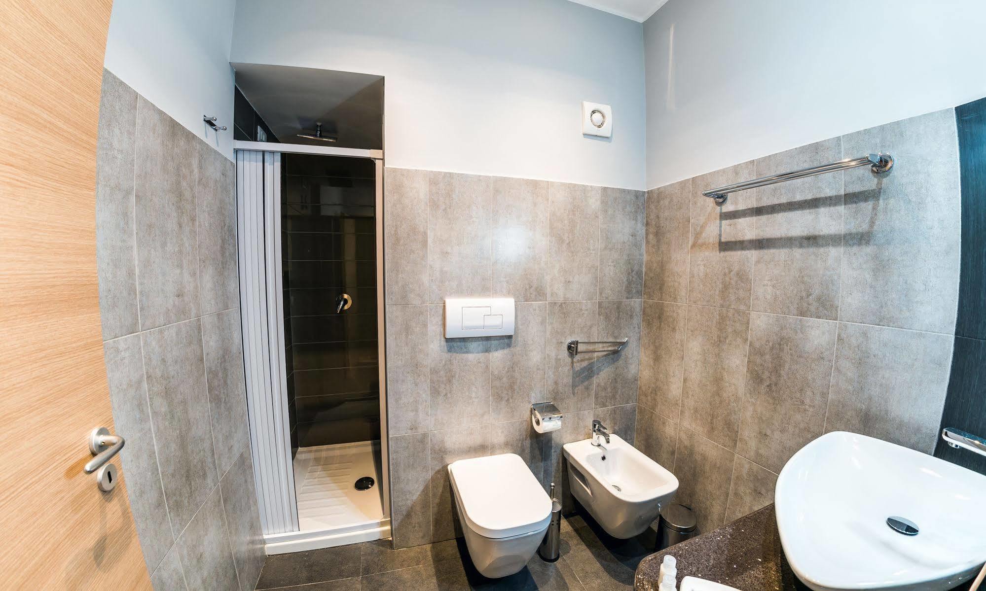 Ariston Suite بياتْسا أرمارِنا المظهر الخارجي الصورة
